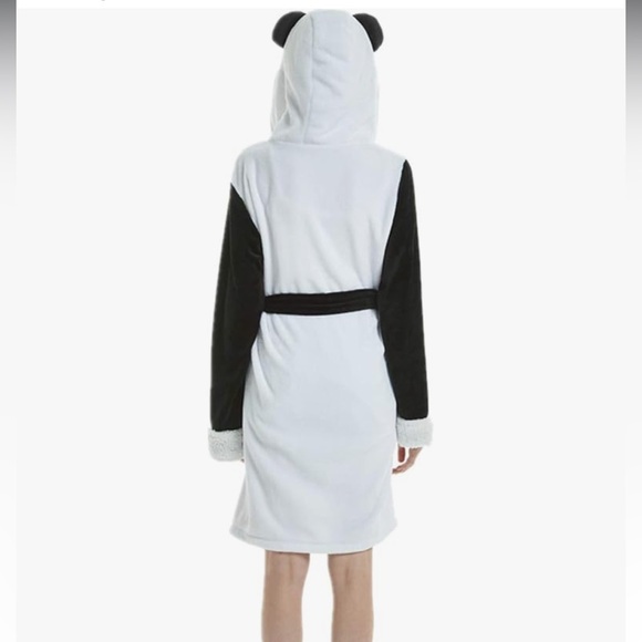 Women’s Panda Robe 🐼 - Picture 2 of 16